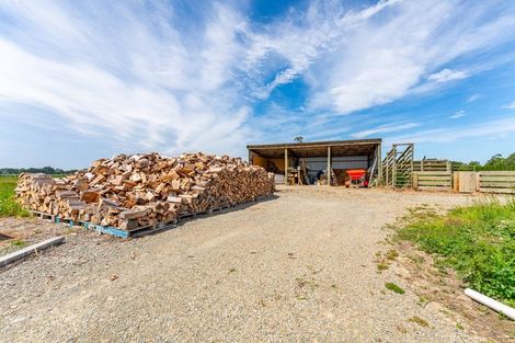 Photo of property in 8 Arowhenua Station Road, Kerrytown, Timaru, 7973