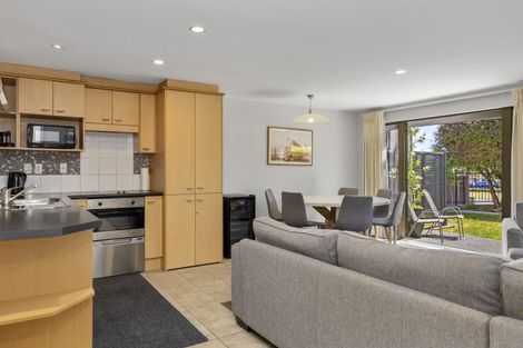 Photo of property in 1/7 Tui Street, Torbay, Auckland, 0630