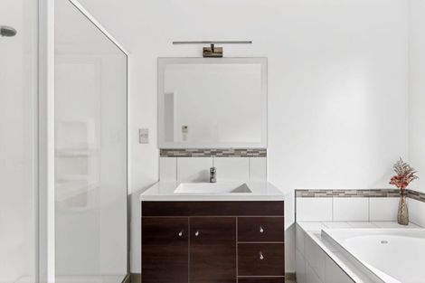 Photo of property in 22 Watkins Road, Cambridge, 3434