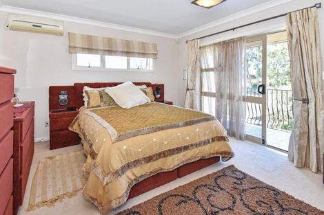 Photo of property in 27 Matuhi Grove, Papatoetoe, Auckland, 2025