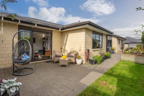 Photo of property in 2 Pohatu Lane, Otaki, 5512
