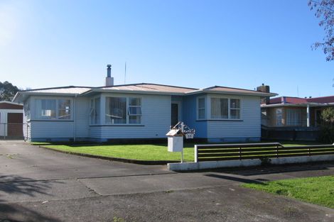 Photo of property in 33 Abraham Crescent, Milson, Palmerston North, 4414