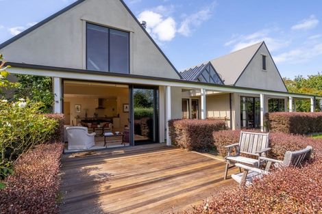 Photo of property in 1 Barlow Road, Martinborough, 5711