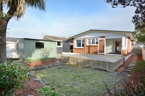 Photo of property in 95 Surrey Street, Forbury, Dunedin, 9012