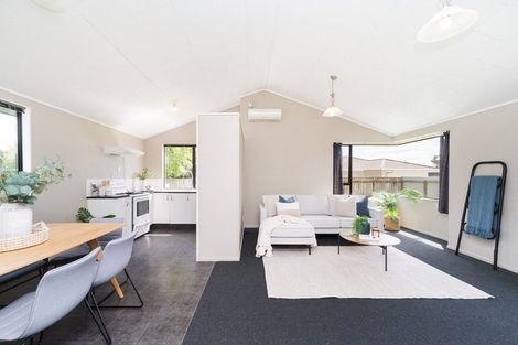 Photo of property in 30 Peppertree Glade, Kelvin Grove, Palmerston North, 4414