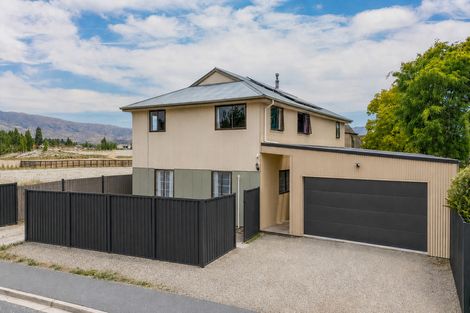 Photo of property in 2 Clutha Street, Alexandra, 9320