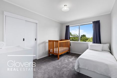 Photo of property in 10 Seabar Place, Glen Eden, Auckland, 0602