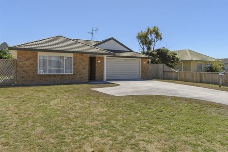Photo of property in 305 Gravatt Road, Papamoa Beach, Papamoa, 3118