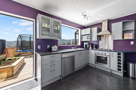 Photo of property in 13 Fenchurch Grove, Stokes Valley, Lower Hutt, 5019