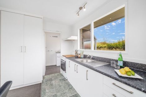 Photo of property in 1/180a Grimseys Road, Redwood, Christchurch, 8051