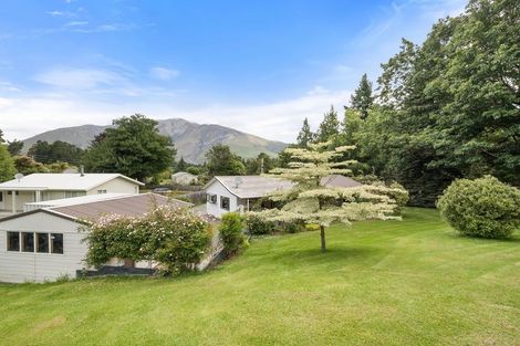 Photo of property in 1 Harper Place, Lake Coleridge, 7572