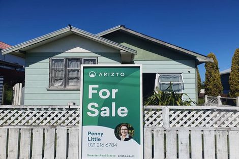 Photo of property in 28 Kowhai Street, Castlecliff, Whanganui, 4501