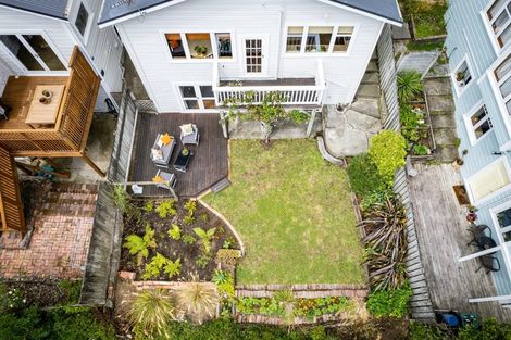 Photo of property in 24 Clarence Street, Brooklyn, Wellington, 6021