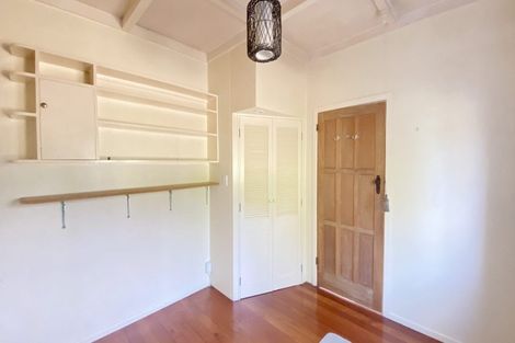 Photo of property in 122 Rathgar Road, Henderson, Auckland, 0610