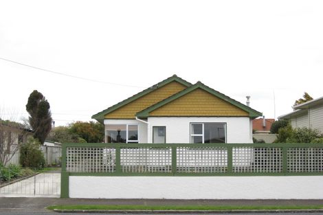 Photo of property in 8 Princes Street, Fitzroy, New Plymouth, 4312