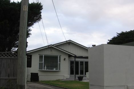 Photo of property in 25 Mantell Street, Seatoun, Wellington, 6022