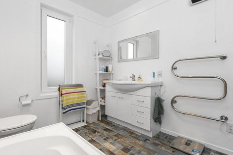 Photo of property in 93 Tomahawk Road, Andersons Bay, Dunedin, 9013