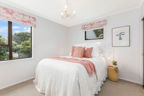 Photo of property in 55 Kahu Road, Paremata, Porirua, 5024