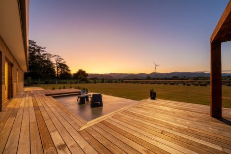 Photo of property in 69 Longwood Road, South Featherston, Featherston, 5771