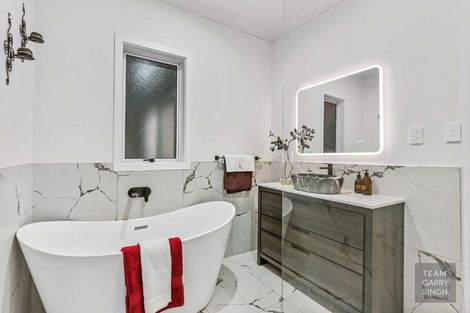 Photo of property in 43 Dawood Place, The Gardens, Auckland, 2105