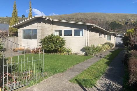 Photo of property in 6 Duncan Street, Sumner, Christchurch, 8081