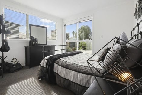 Photo of property in 10 Ararata Lane, Mangere Bridge, Auckland, 2022