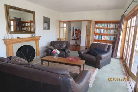 Photo of property in 32 Marine Parade, Mellons Bay, Auckland, 2014