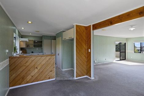 Photo of property in 7 Larsen Place, Merrilands, New Plymouth, 4312