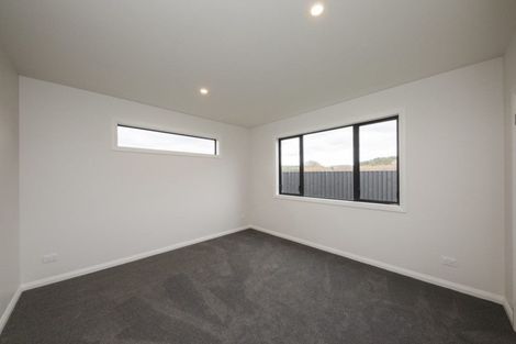 Photo of property in 9 Fairway Grove, Hokowhitu, Palmerston North, 4410