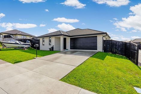 Photo of property in 38 Calder Crescent, Pokeno, 2402