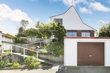 Photo of property in 290a Karori Road, Karori, Wellington, 6012
