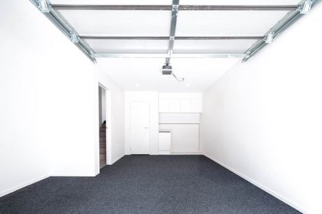 Photo of property in 27 Korokio Lane, Henderson, Auckland, 0612