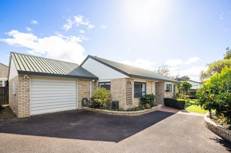 Photo of property in 28a Weld Street, Cambridge, 3434