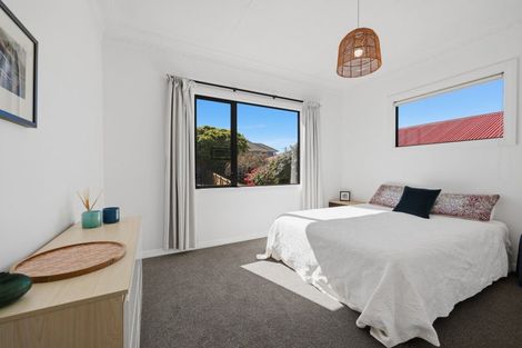 Photo of property in 76 Middleton Road, Kew, Dunedin, 9012