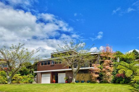 Photo of property in 2 Exeter Place, Tihiotonga, Rotorua, 3015