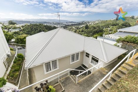 Photo of property in 12 Mertoun Terrace, Highbury, Wellington, 6012