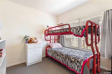 Photo of property in 2/84 Archers Road, Glenfield, Auckland, 0629