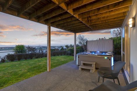 Photo of property in 12 Marama Crescent, Mount Pleasant, Christchurch, 8081