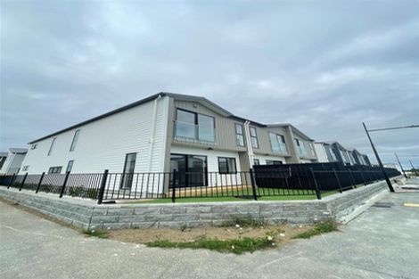 Photo of property in 50 Whare Kauri Road, Papakura, 2110