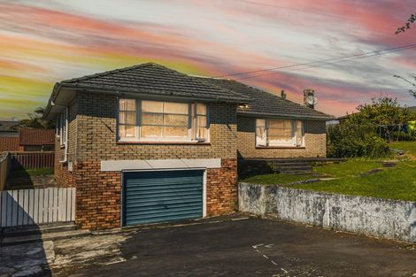 Photo of property in 58 Hutchinson Avenue, New Lynn, Auckland, 0600