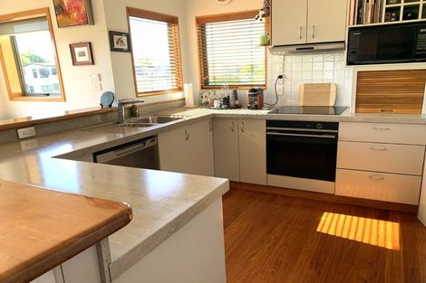 Photo of property in 17 Rangitukehu Street, Ohope, 3121