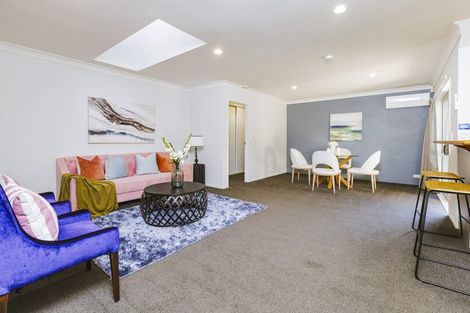 Photo of property in 35 Croftview Road, Wattle Downs, Auckland, 2103