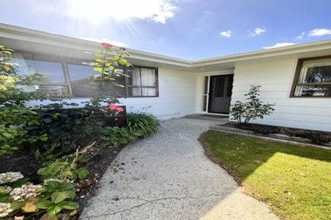 Photo of property in 4 Dove Place, Westbrook, Palmerston North, 4412