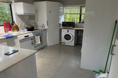 Photo of property in 43 Deverell Place, Northcross, Auckland, 0632