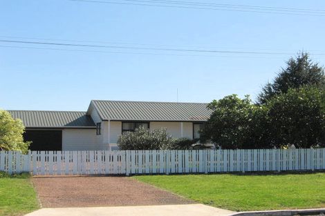 Photo of property in 24 Cook Drive, Whitianga, 3510