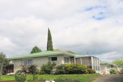 Photo of property in 140 Kingswood Road, Brookfield, Tauranga, 3110