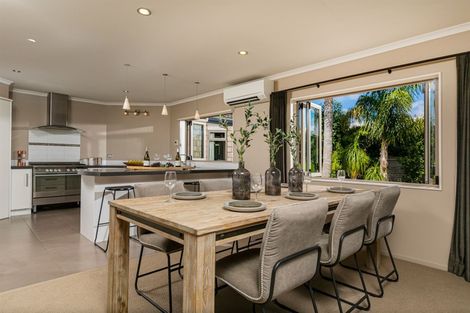 Photo of property in 6 Orchard Lane, Huapai, Kumeu, 0810