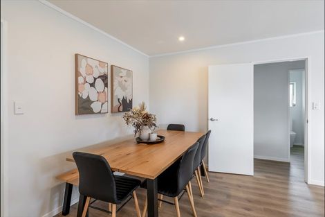 Photo of property in 1a Compass Place, Te Atatu Peninsula, Auckland, 0610