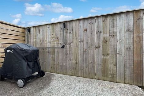 Photo of property in 3/1 Elliott Street, Johnsonville, Wellington, 6037