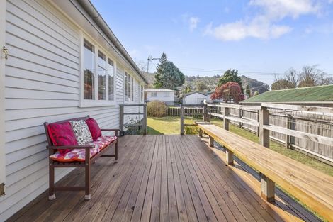 Photo of property in 16 Ross Road, Western Heights, Rotorua, 3015